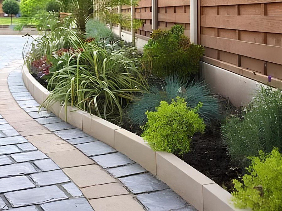 Продажа садового бордюра в Тайцах