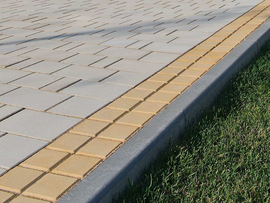 Продажа тротуарного бордюра в Тайцах